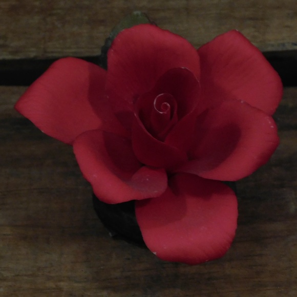Vintage Porcelain Red Rose Gift - Picture 1 of 5